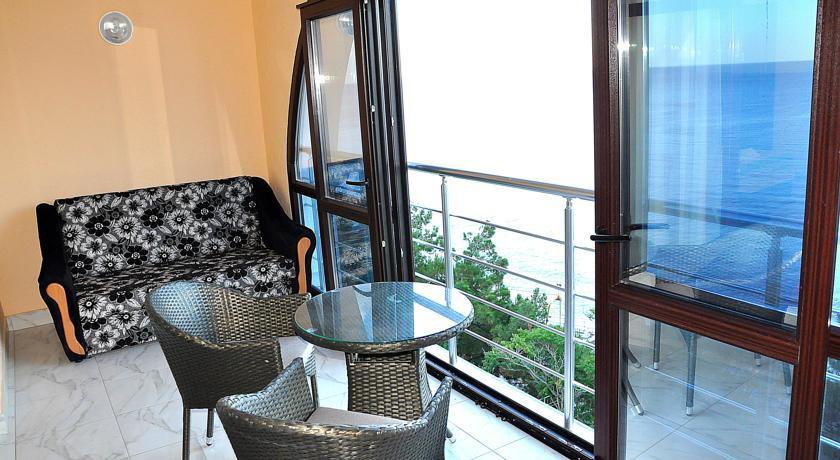 Гостиница Livadiya Sea View Apartments Ялта-15