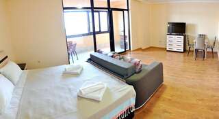 Гостиница Livadiya Sea View Apartments Ялта Апартаменты с видом на море-14