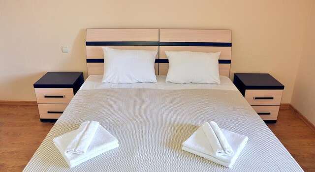 Гостиница Livadiya Sea View Apartments Ялта-28